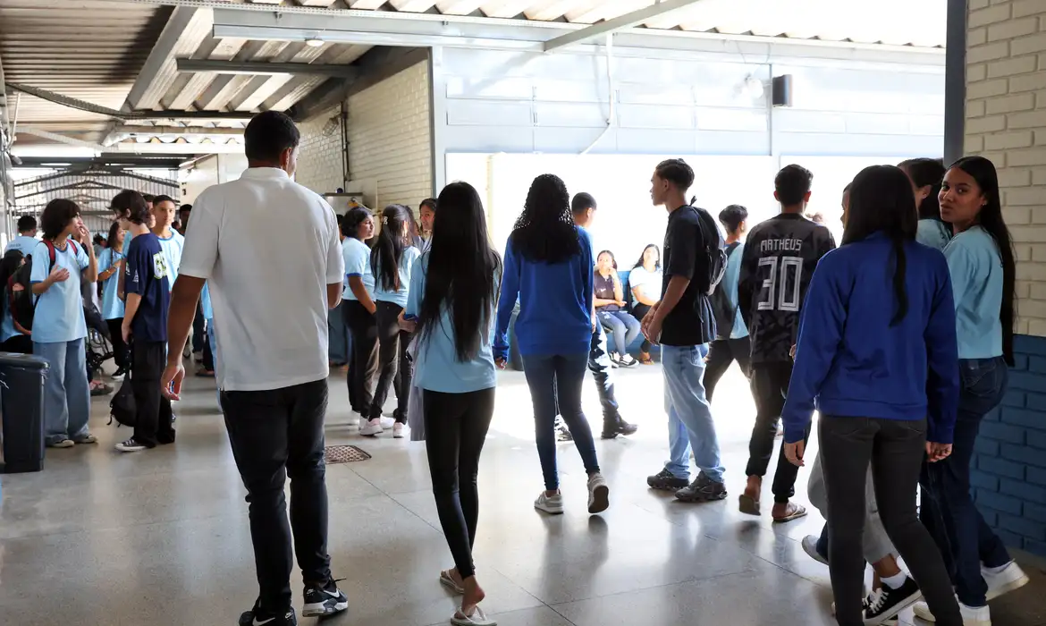 Pé-de-Meia: nascidos em setembro e outubro recebem 6ª parcela