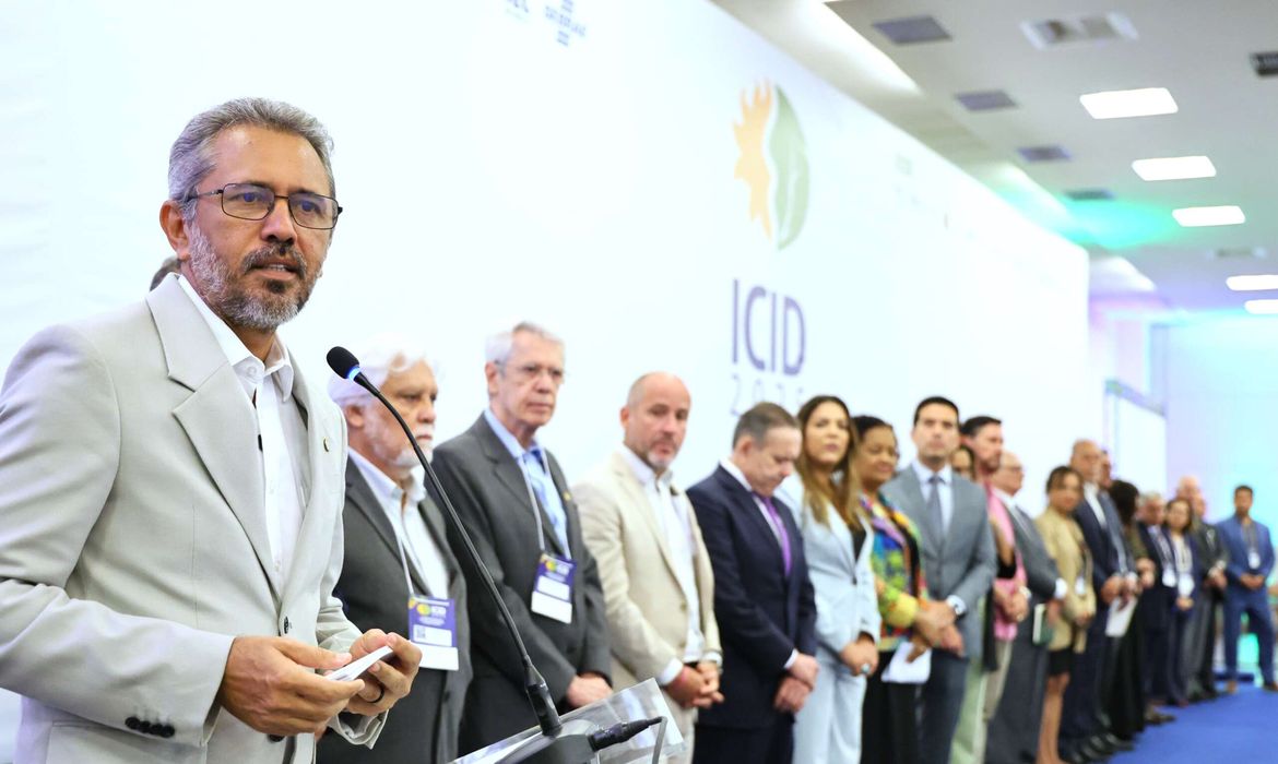 Governo do Ceará promete água de reúso para instalar data center 