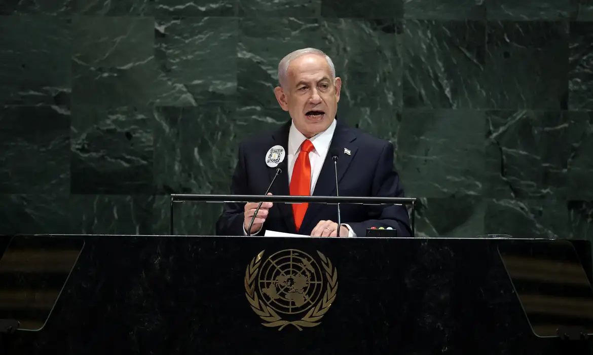 Delegações deixam cadeiras vazias durante discurso de Netanyahu na ONU