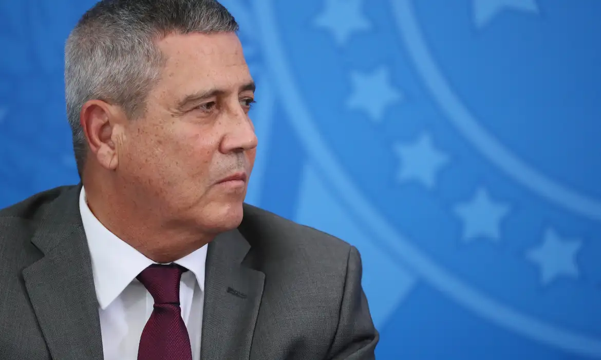 Maioria do STF condena Braga Netto por abolição do estado de Direito