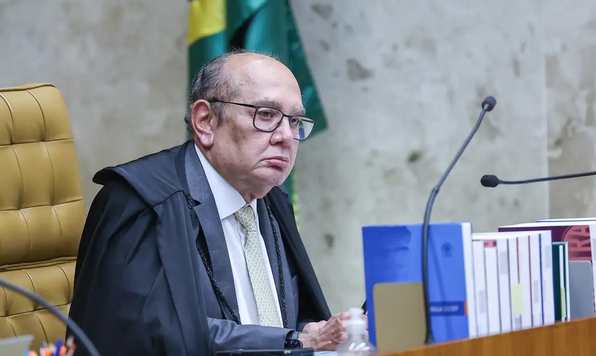 STF sobreviveu, diz Mendes na última sessão sob comando de Barroso