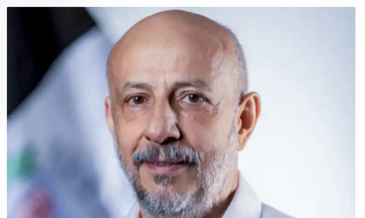 Polícia prende irmão de suspeito envolvido na execução de ex-delegado