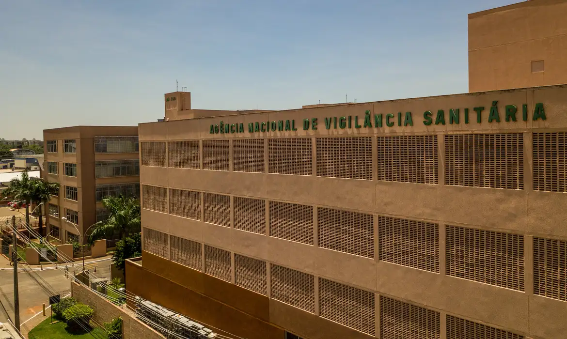 Anvisa proíbe venda de azeite Los Nobles e de suplemento alimentar