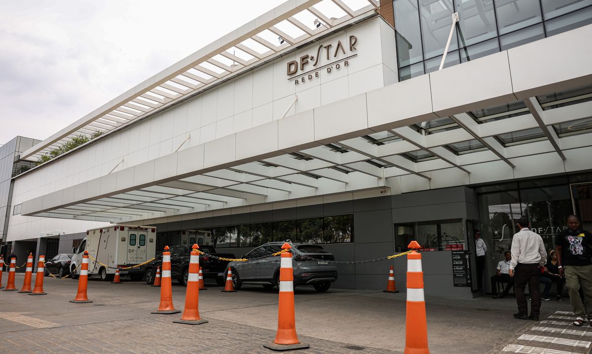 Bolsonaro melhora após hidratação e tratamento medicamentoso