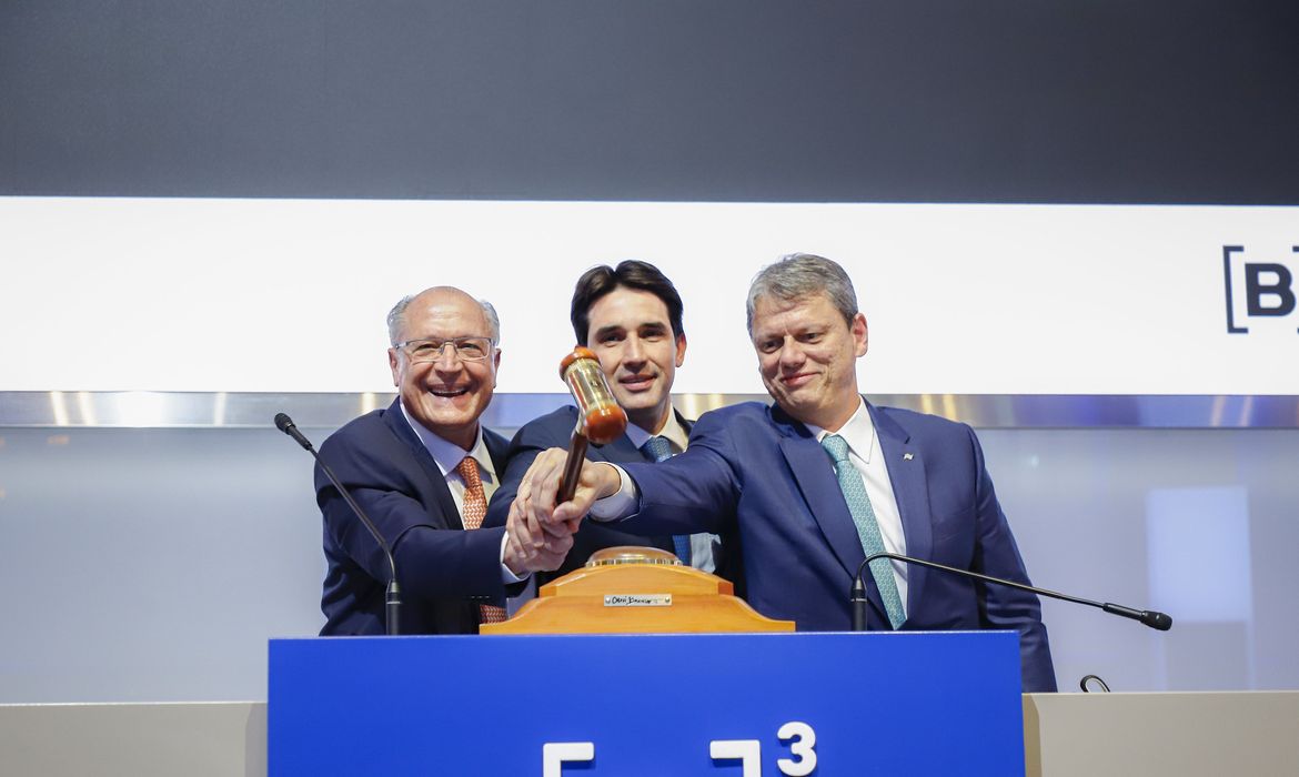 Grupo português vence leilão do túnel Santos-Guarujá