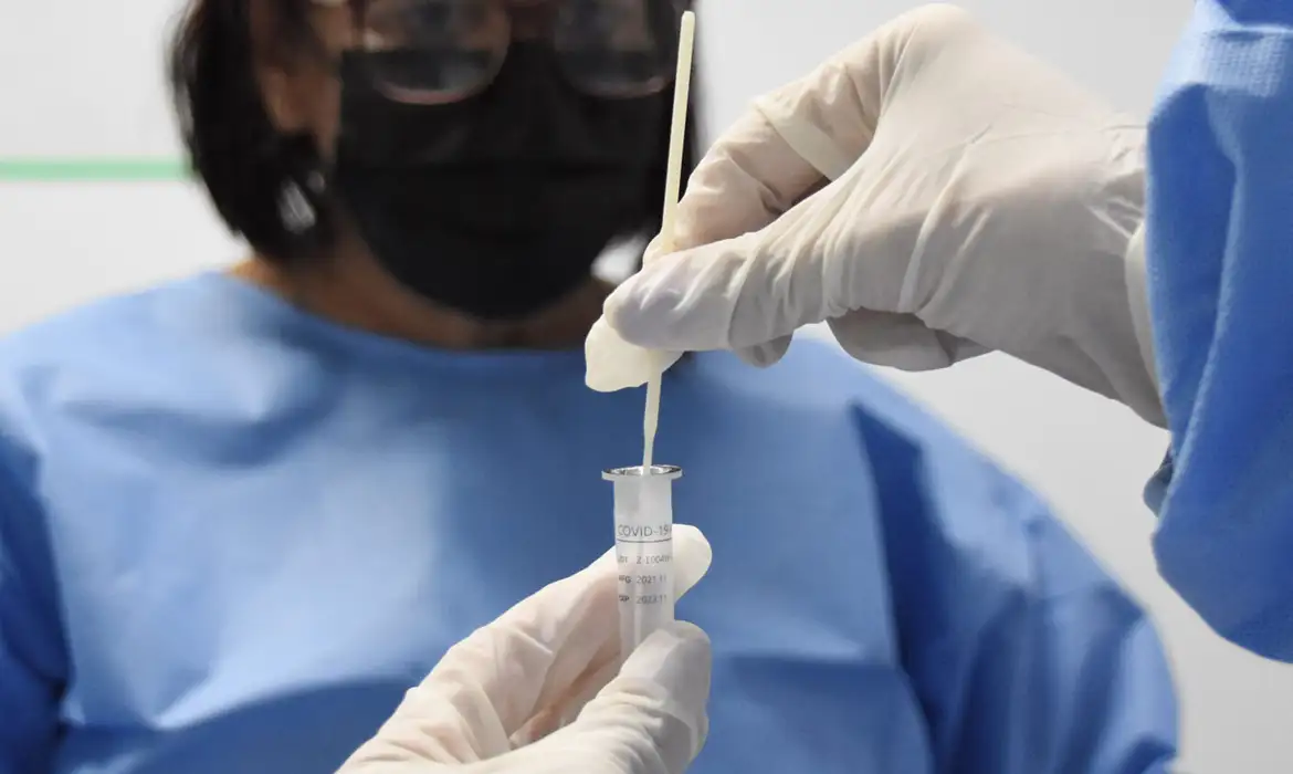 RJ: cenário epidemiológico de covid-19 tem tendência de redução