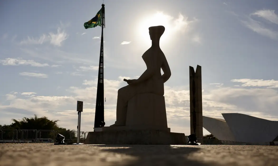 Ao vivo: acompanhe o 2° dia de julgamento de Bolsonaro no STF