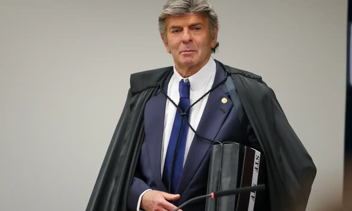 Fachin autoriza Fux a mudar para a Segunda Turma do STF
