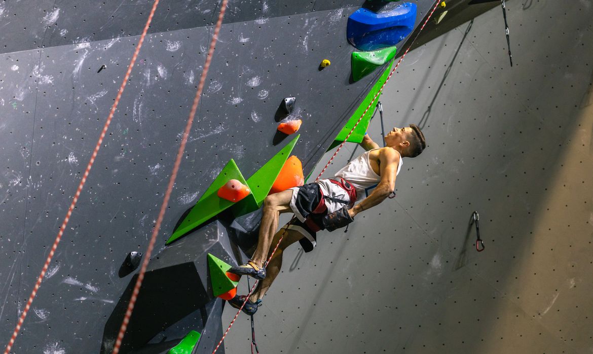 Eduardo Schaus leva bronze na Copa do Mundo de paraescalada na França