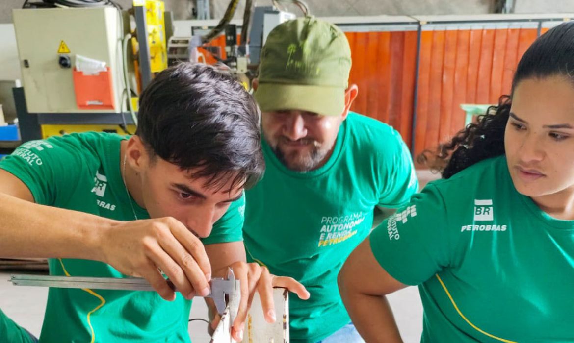 Em 12 anos, 66,5% dos jovens conseguiram deixar o Bolsa Família