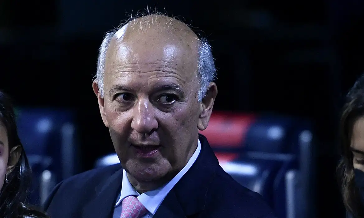 STJ mantém condenação de ex-governador Arruda por improbidade