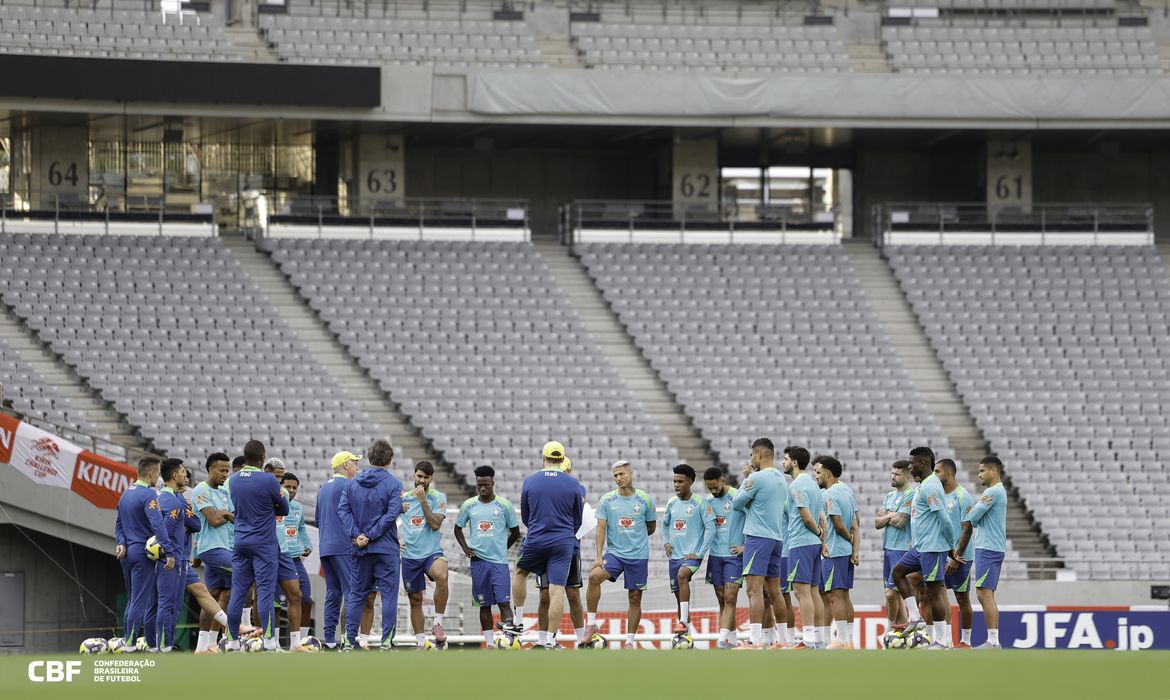 Ancelotti diz que seleção brasileira ainda está aberta a experiências