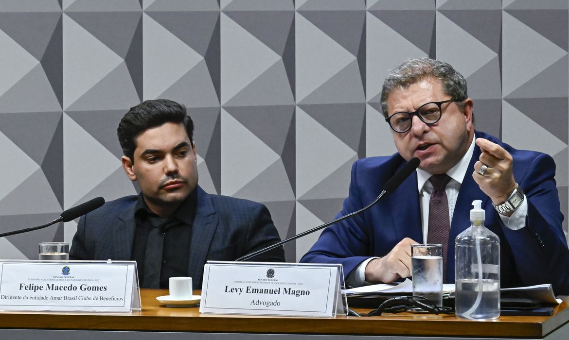 Deputados pedem prisão de ex-presidente de entidade em CPMI do INSS