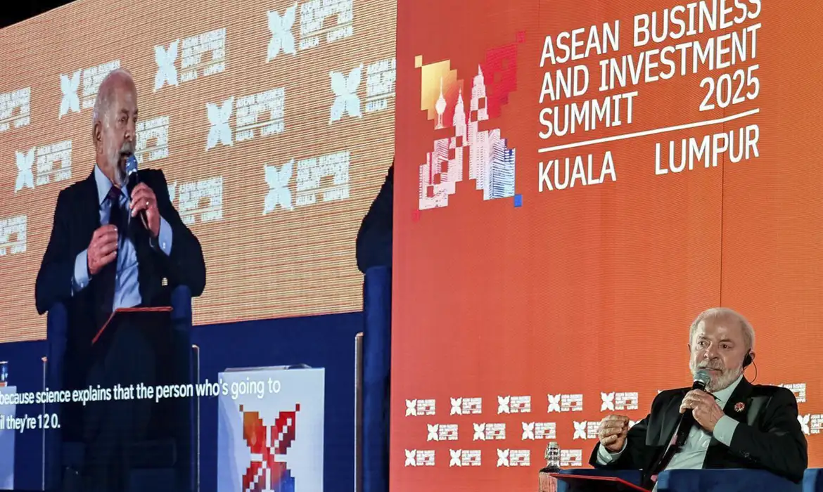 A empresários, Lula diz que mundo não aceita “nova Guerra Fria”