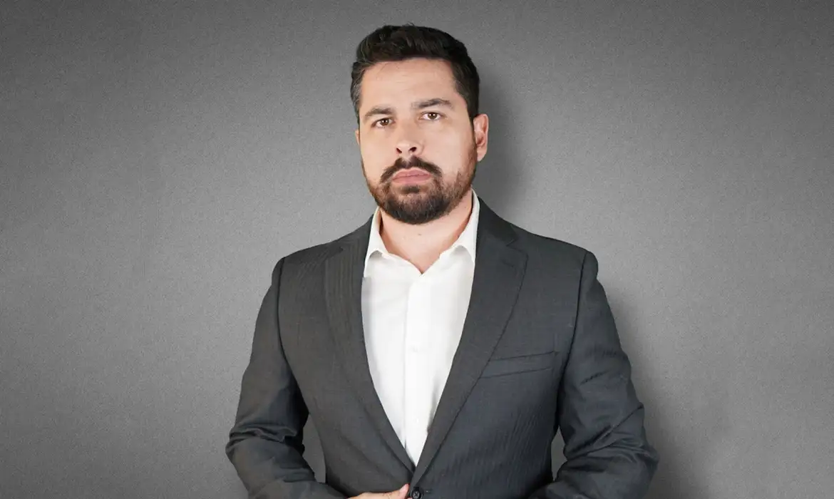 Moraes assina carta para intimar Paulo Figueiredo nos Estados Unidos