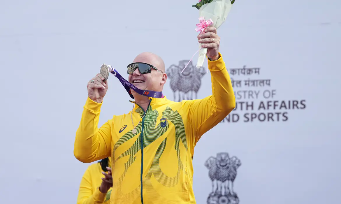 Mundial de atletismo: Brasil mantém liderança do quadro de medalhas