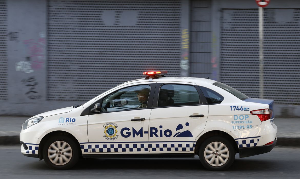 Elite da Guarda Municipal que atuará armada no Rio recebe treinamento