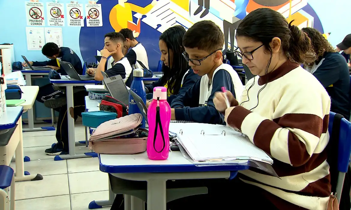 Caminhos da Reportagem aborda educação para pessoas com deficiência