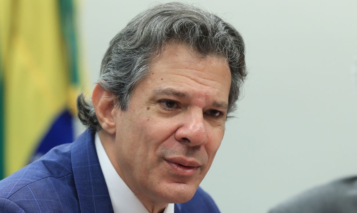 Haddad diz que prefere ter pecha de gastador do que de “caloteiro”