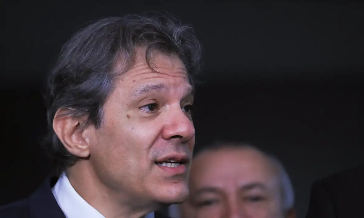 Haddad defende retomada parcial de MP alternativa à do IOF