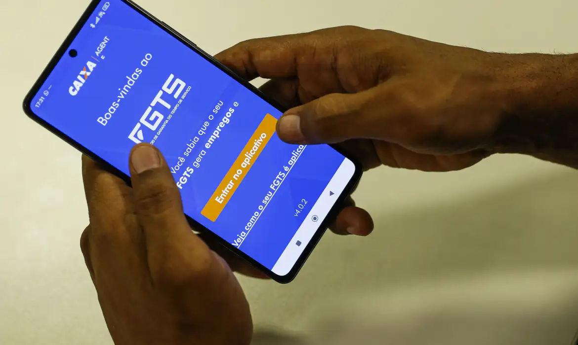 Governo restringe antecipação de saque-aniversário do FGTS