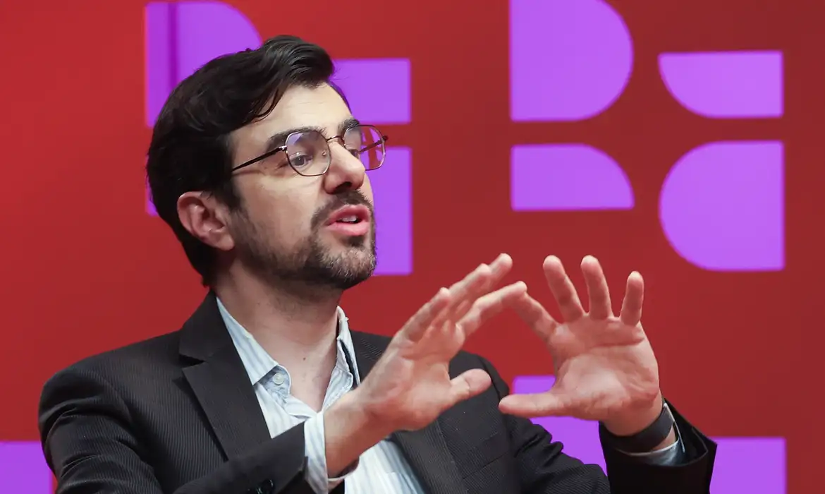 DR com Demori: secretário de Política Econômica analisa justiça fiscal