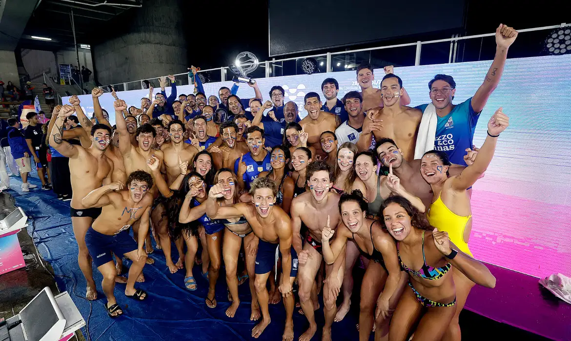 Minas é campeão do Troféu José Finkel de natação