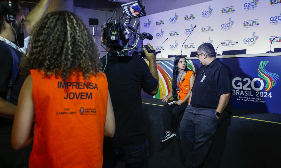 Vagas de aprendizagem no trabalho mantém alta e chegam a 710 mil