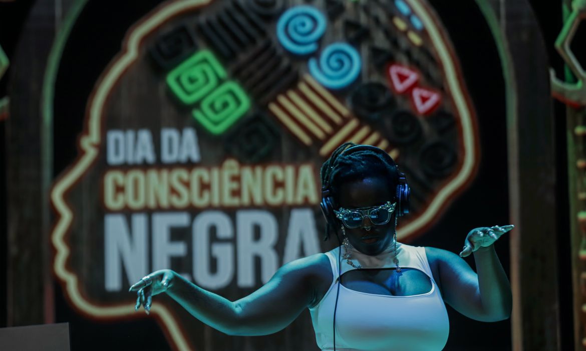 Hoje é Dia: Datas, fatos e feriados de novembro de 2025