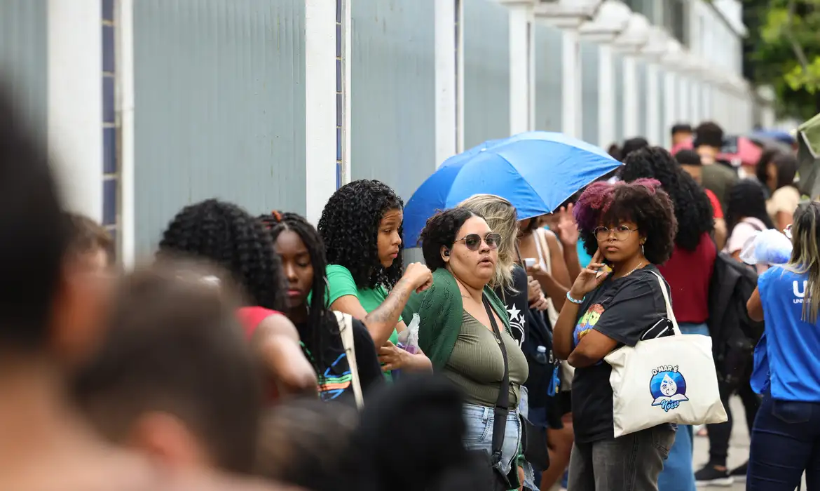 OAB Barro Preto - Enem 2025: Candidatos fazem provas do segundo dia até 18h30