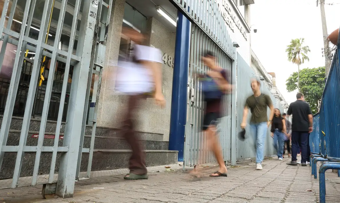 OAB Barro Preto - Belém, Ananindeua e Marituba terão aplicação do Enem 2025 no domingo