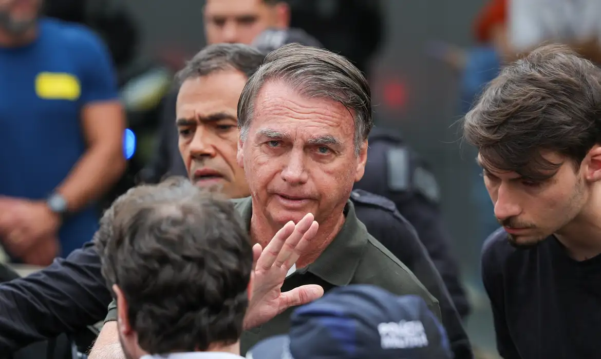 Defesa de Bolsonaro apresenta novo pedido de domiciliar ao STF