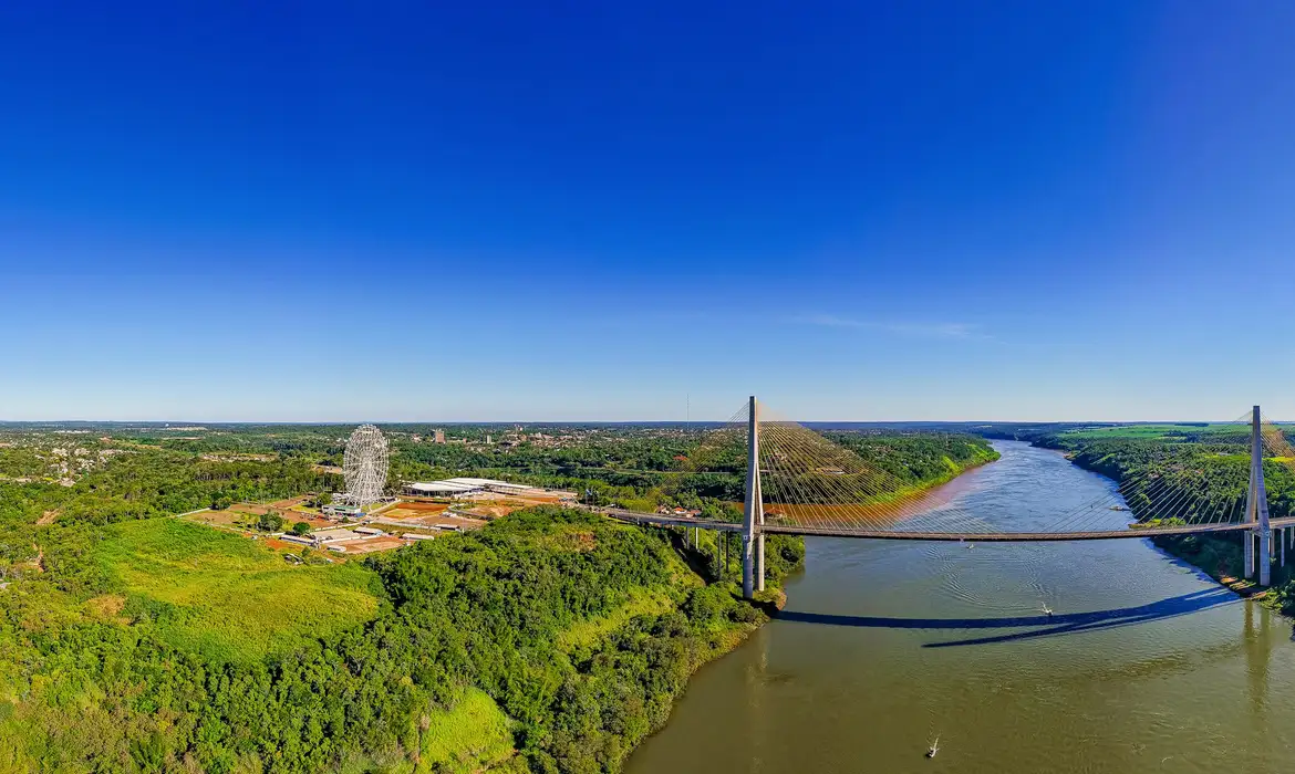 Inaugurada segunda ponte de ligação entre Brasil e Paraguai 
