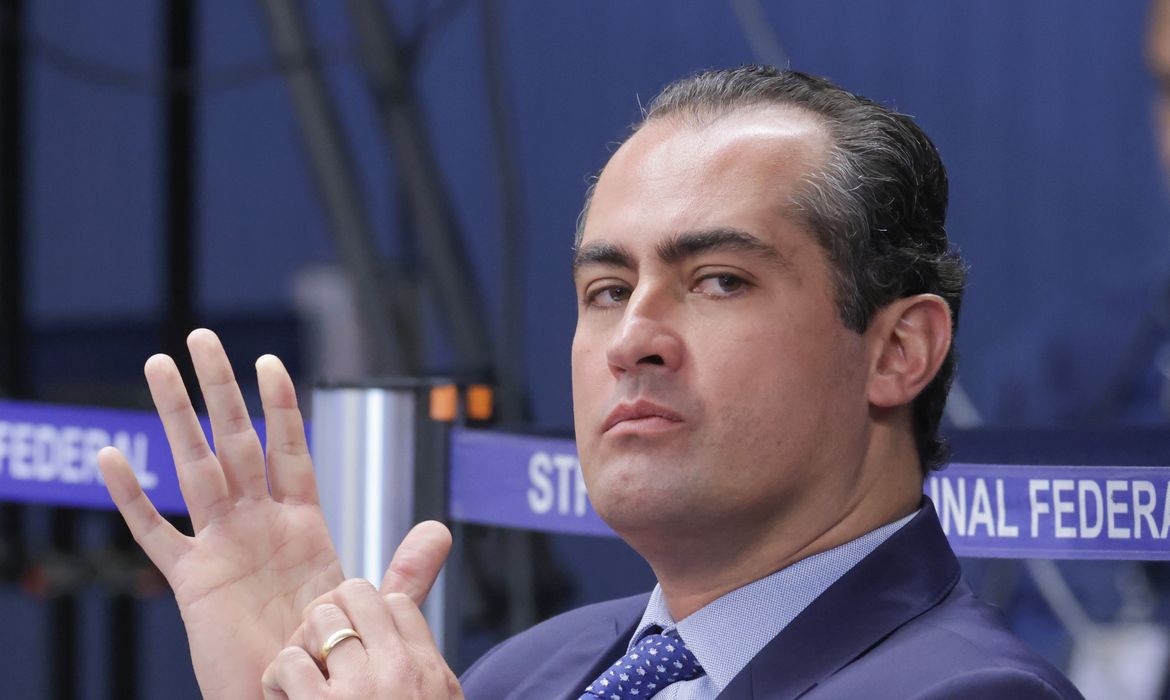 Defesa de ex-assessor de Bolsonaro nega monitoramento ilegal de Moraes