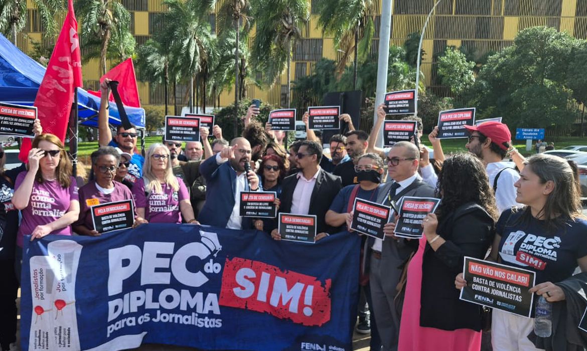 OAB Barro Preto - Entidades condenam, em audiência no Senado, cerceamento a jornalistas