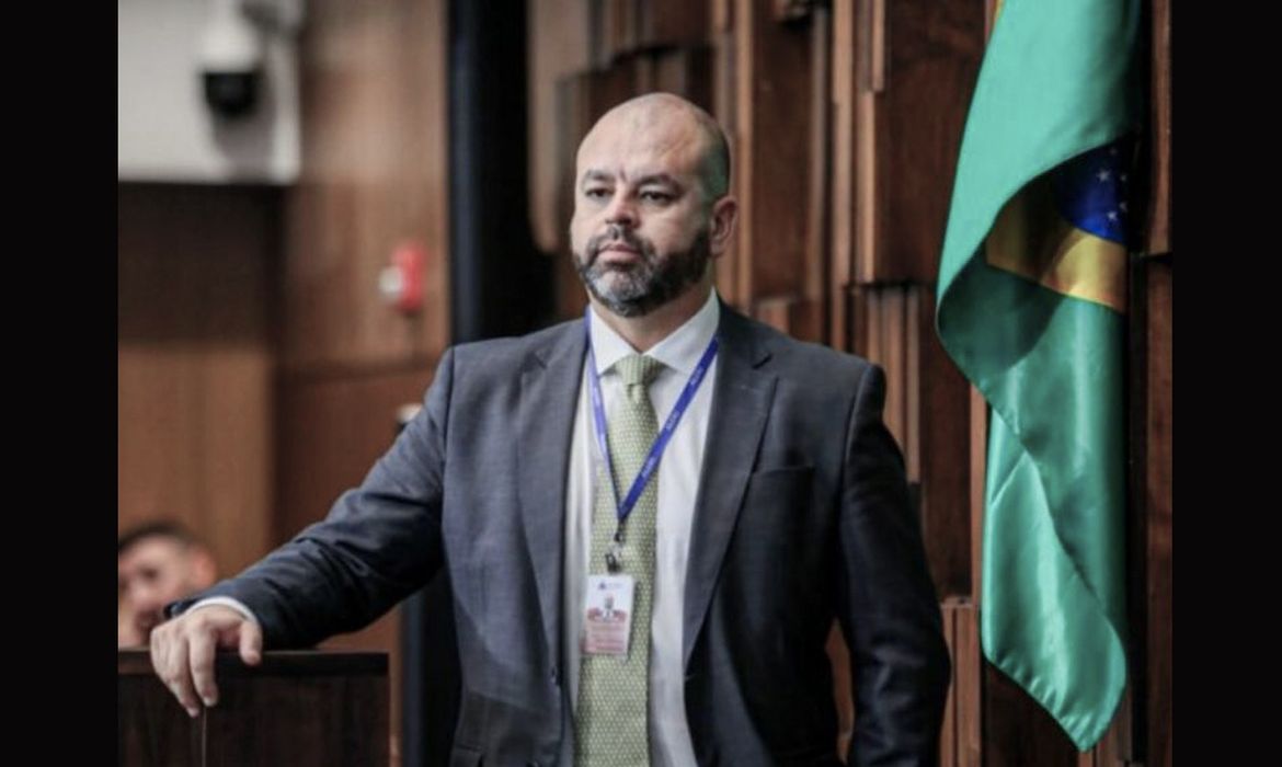 Assessor de Rodrigo Bacellar é exonerado de cargo na Alerj