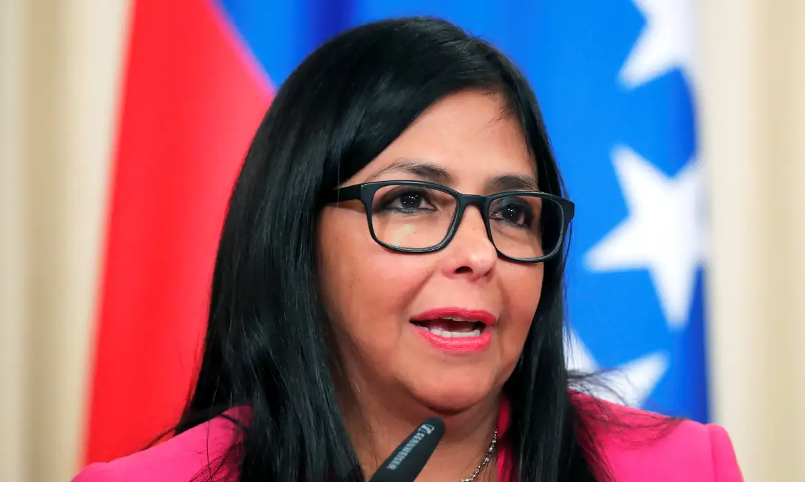 Delcy Rodríguez toma posse como presidente interina da Venezuela