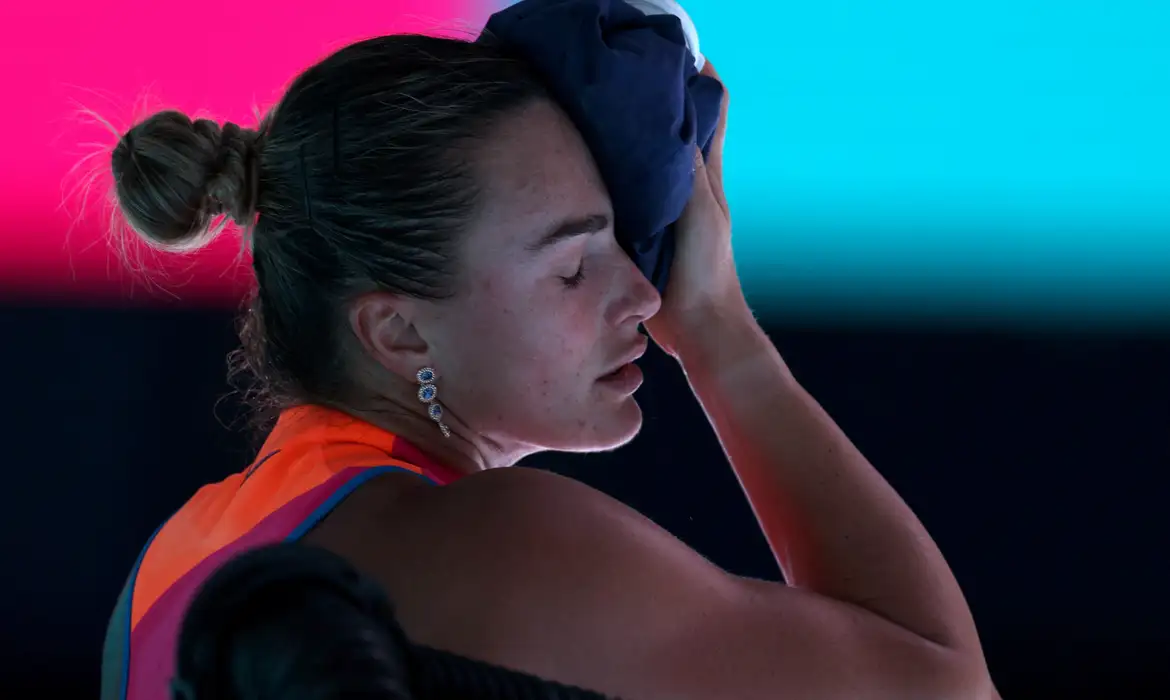 Aberto da Austrália volta a acionar política de calor extremo em jogos