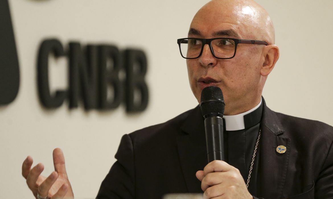 CNBB defende democracia e alerta para “graves retrocessos” no Brasil
