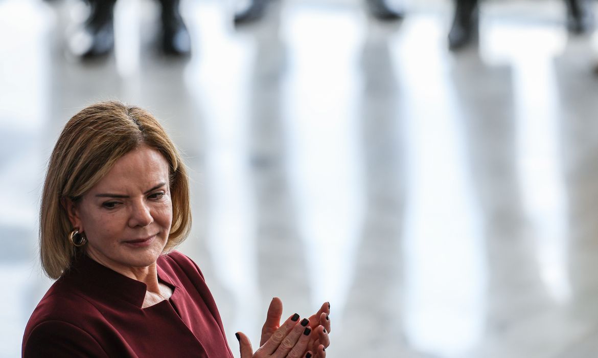 Fim da escala 6×1: governo pode enviar projeto para agilizar aprovação