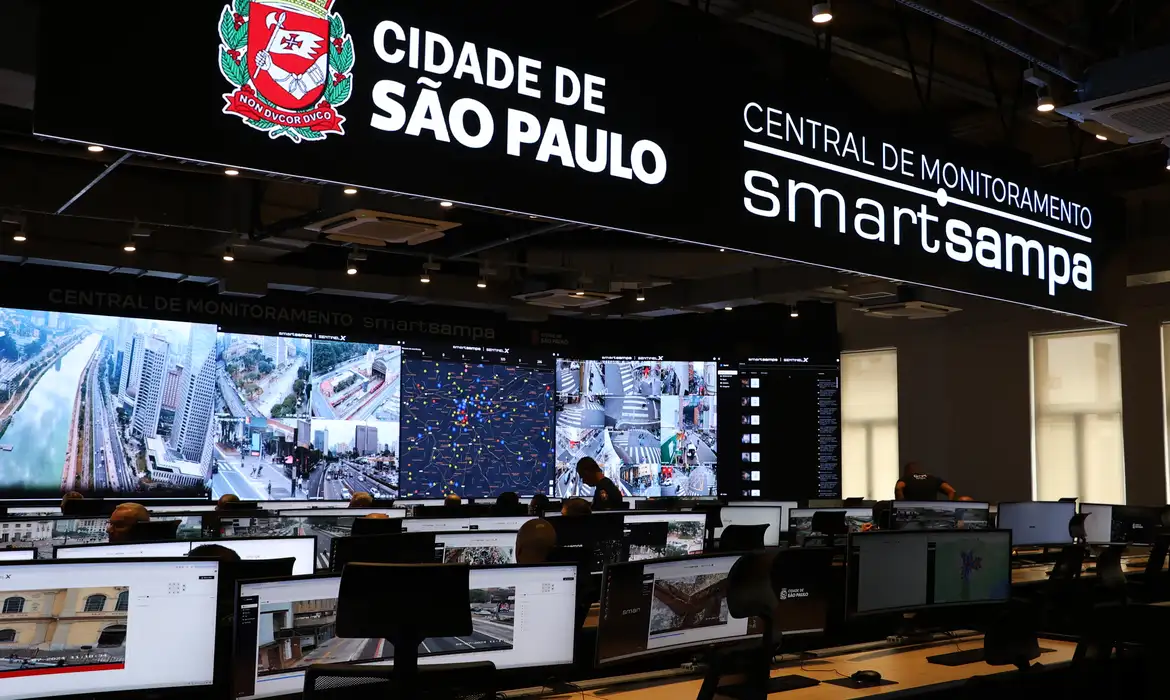 Pesquisa aponta problemas e prisões indevidas a partir do Smart Sampa
