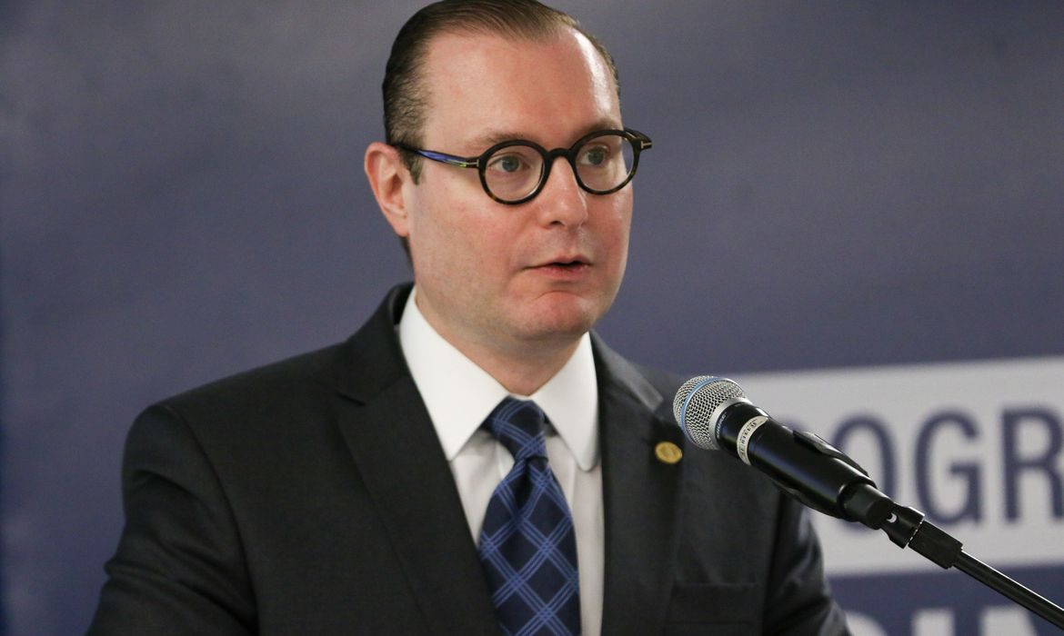 OAB Barro Preto - Zanin autoriza empresária a ficar em silêncio na CPMI do INSS