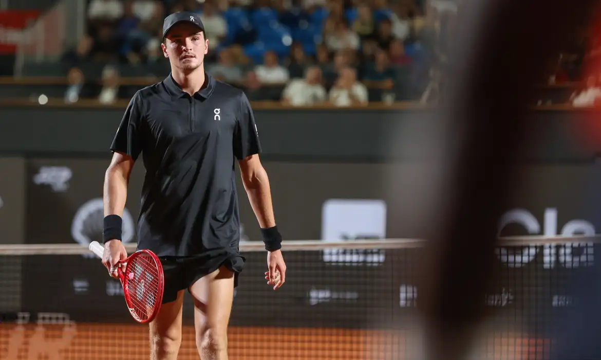 Rio Open: João Fonseca mira final nas duplas após queda em simples