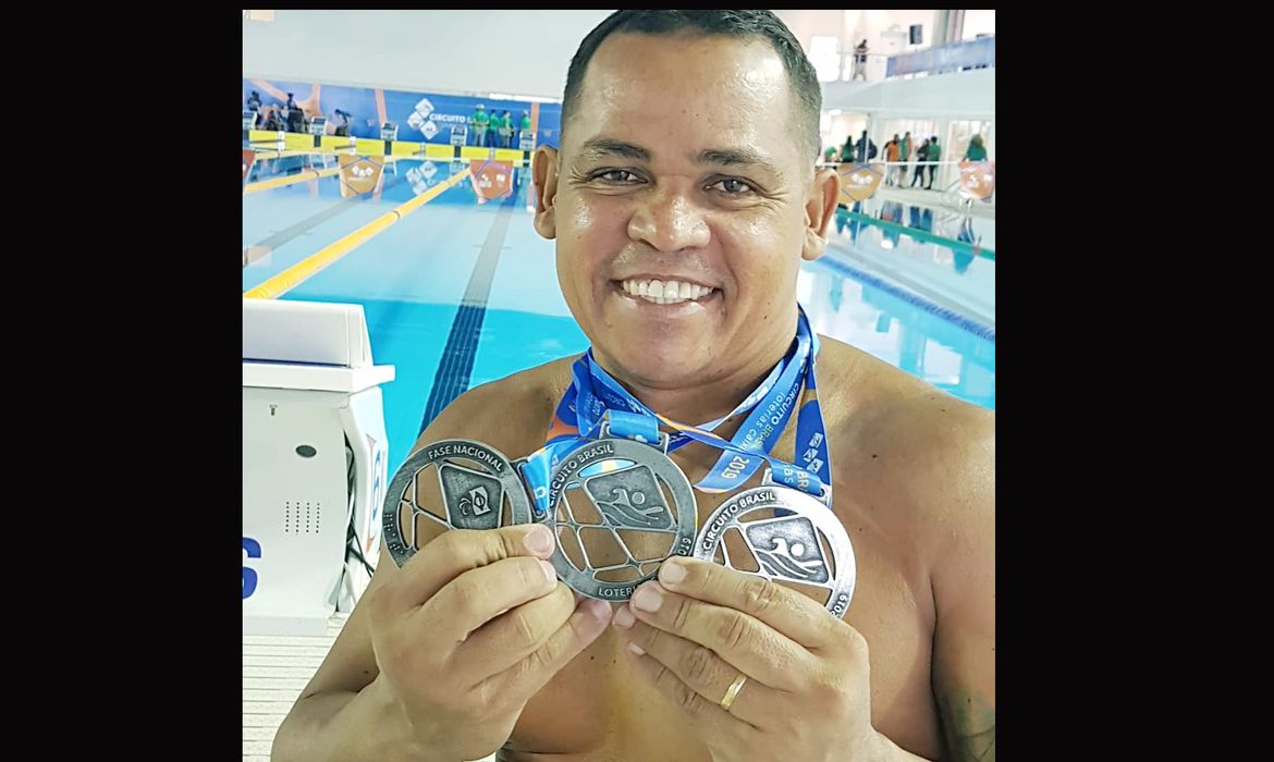 Ex-nadador paralímpico Adriano Lima morre aos 52 anos em Natal  