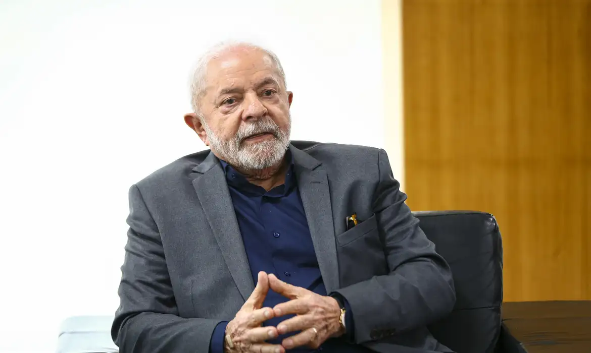 Principal desafio da Venezuela é fortalecer democracia, diz Lula