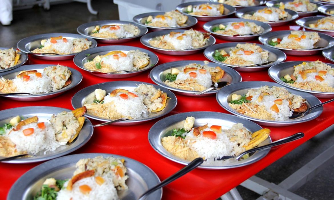 Governo federal reajusta repasse da merenda escolar em 14,3% para 2026