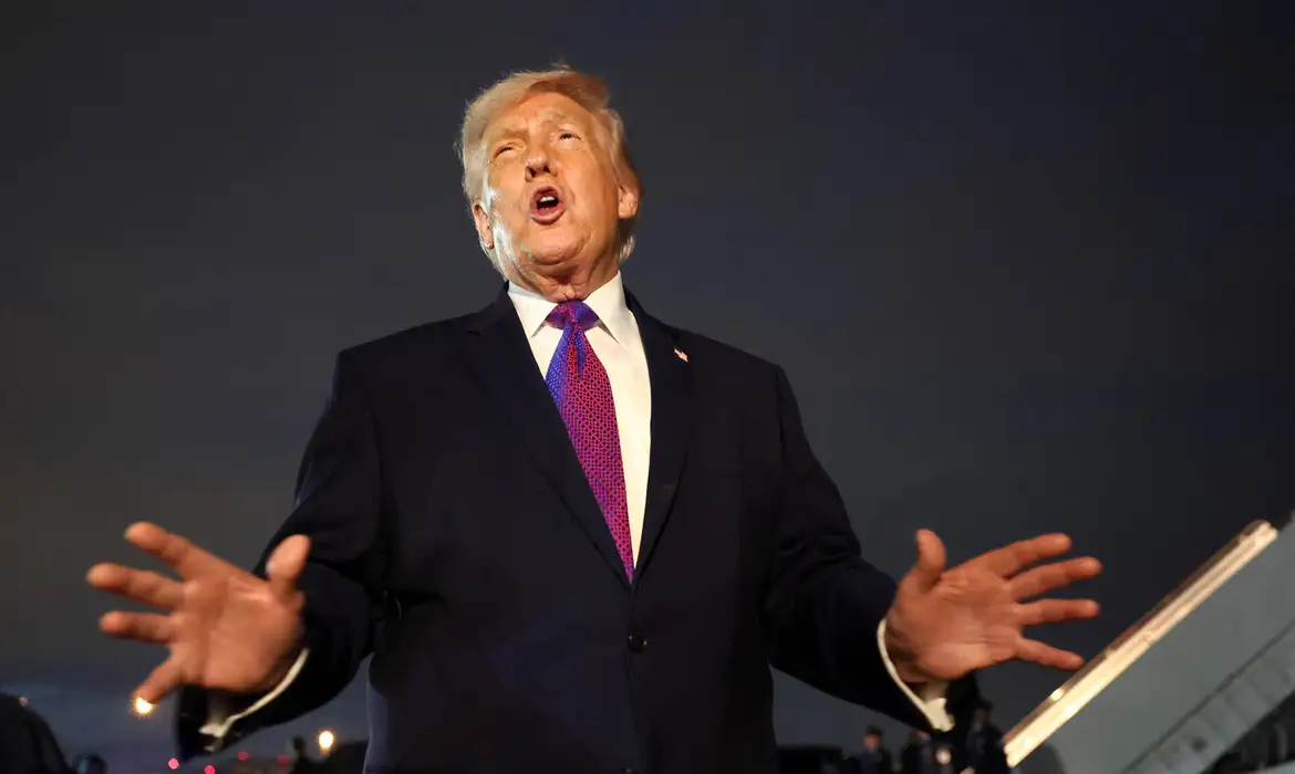 Trump diz que pode fazer com Cuba “qualquer coisa que quiser”