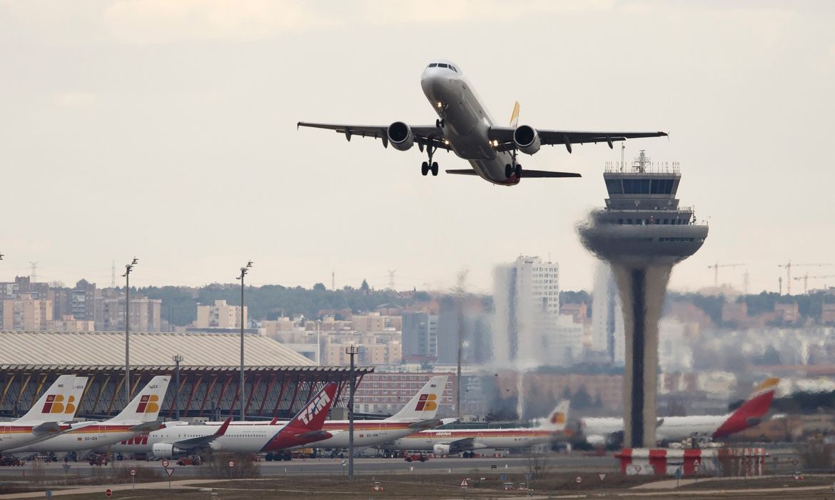 Espanha fecha espaço aéreo para aviões dos EUA envolvidos na guerra