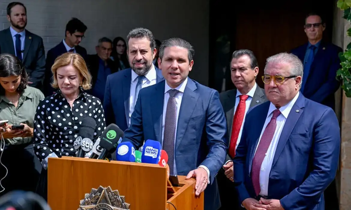 Regulamentação de trabalho por aplicativo deve ser votada em abril