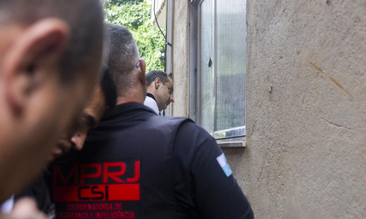 Casa de morador morto em ação do Bope é periciada